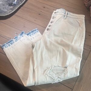 Stylish Cream Distressed Women Jeans